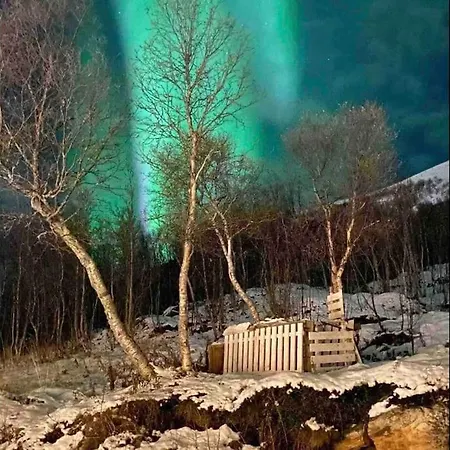 Cosy - Balcony With Aurora View アパート